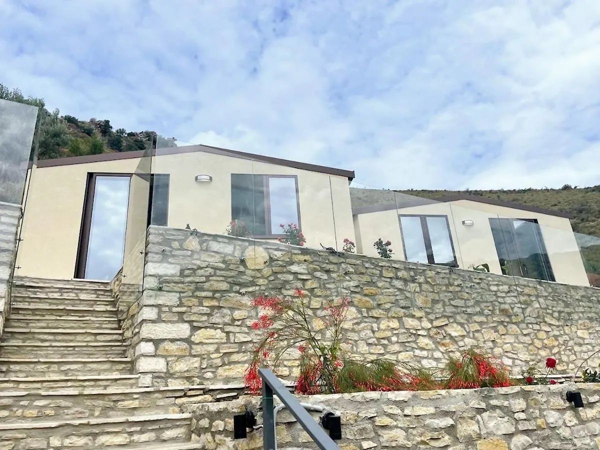 Aria'S Apartment 1 Qeparo Albania